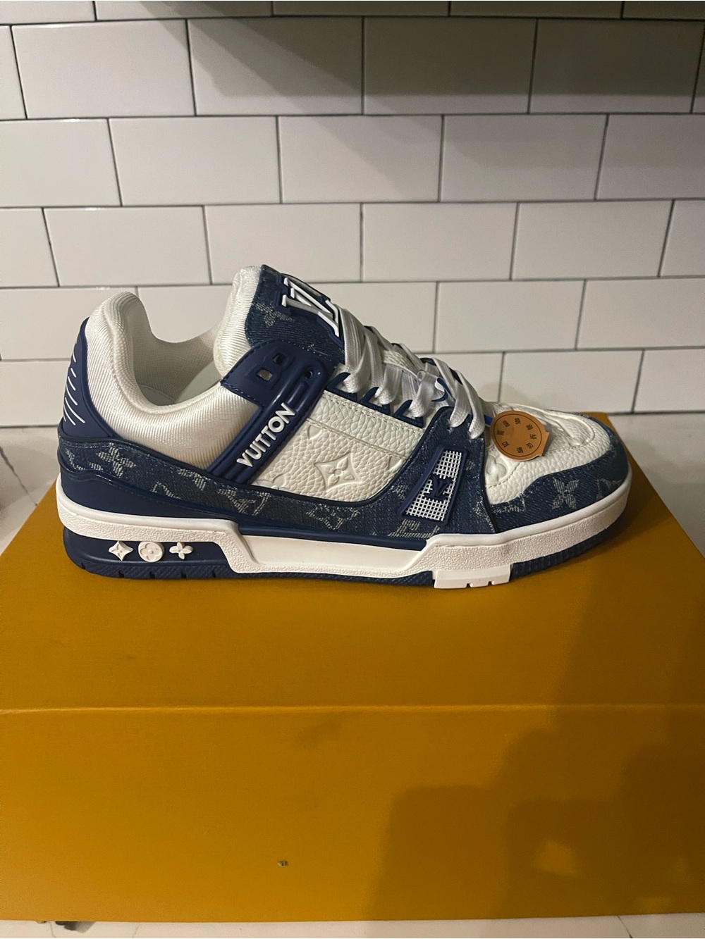 Men’s Designer Trainer Sneaker Size 40.